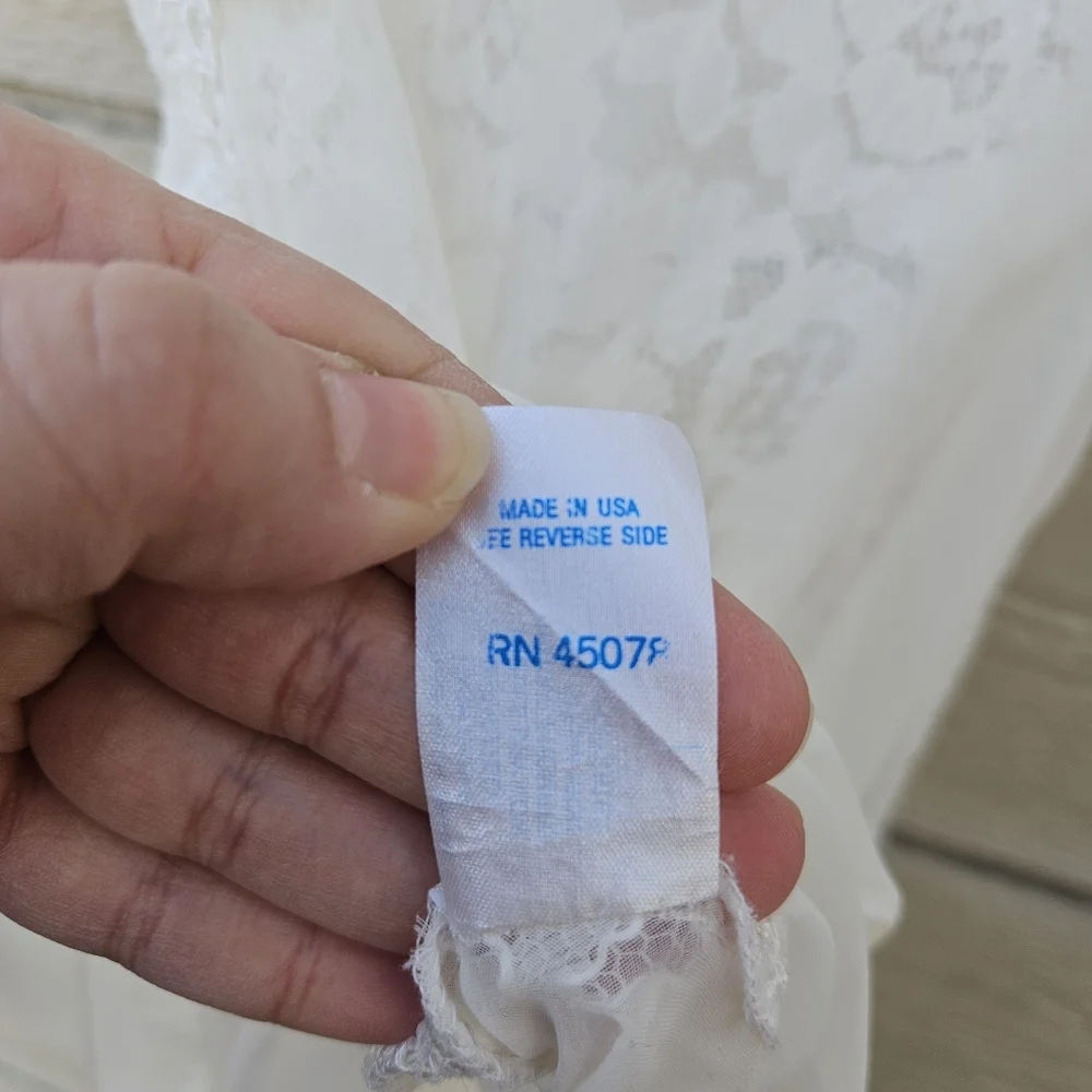 vintage Amelia's white lace bridal nightie SEE MEASUREMENTS - Picture 6 of 7